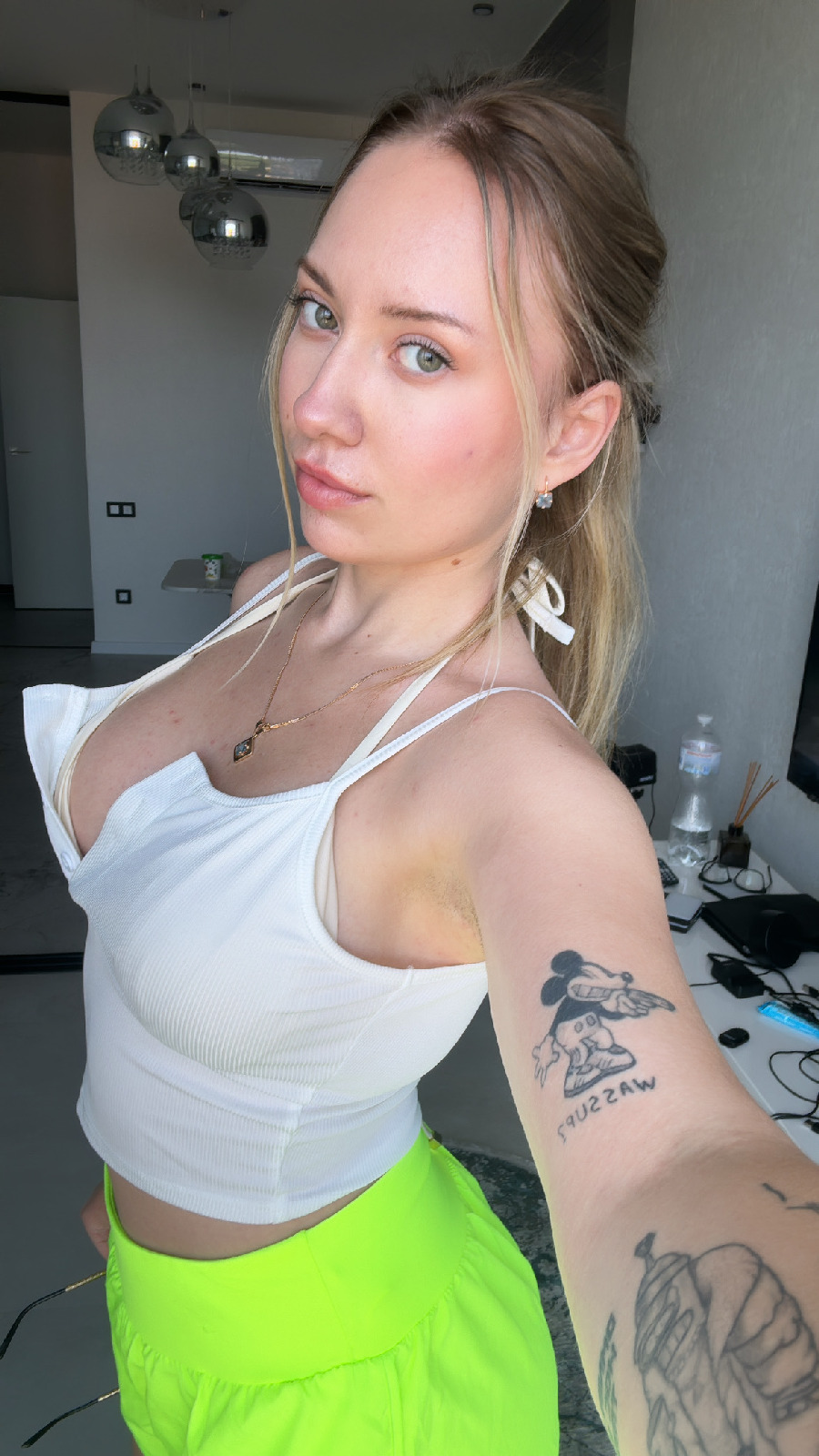 KateV in her underwear in Changshu