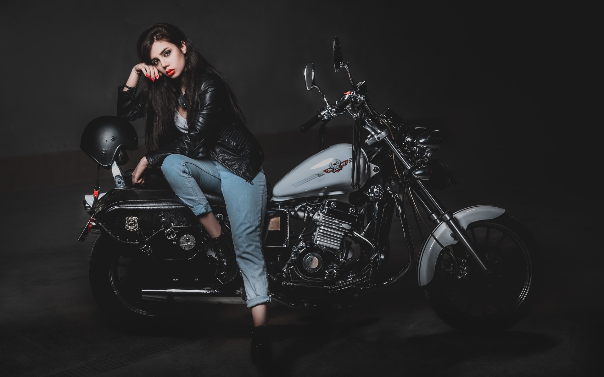 Biker girls: style and drive in Changshu