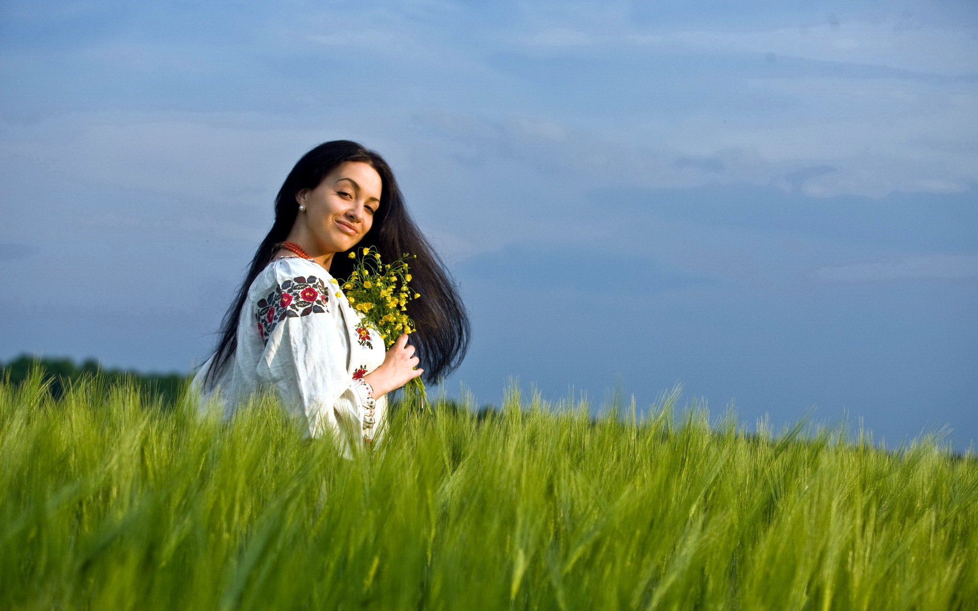 Girls in Slavic costumes in Changshu