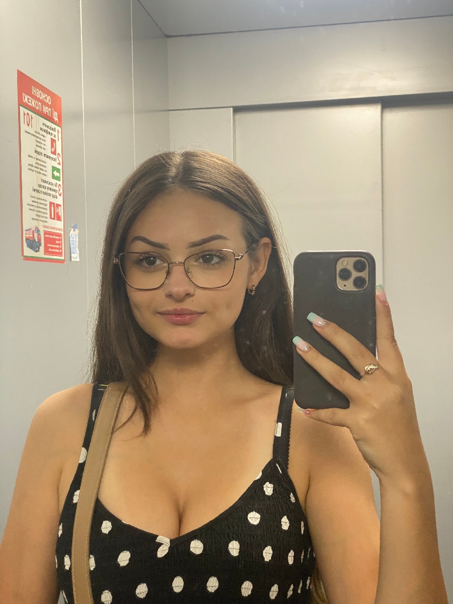 Sexy model Stacy in Changshu